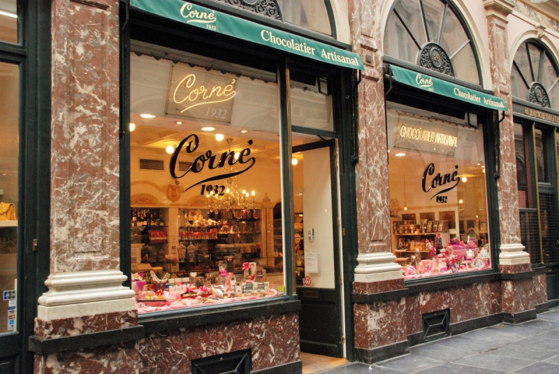 ecommerce-CASTILLON-min_chocolate_chocolaterie_shop_luxury_chic_gallery_brussels_belgium-558146